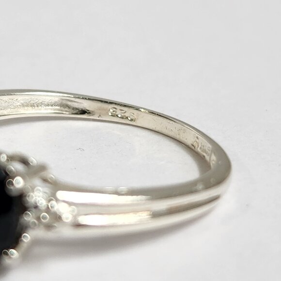 VTG NIB Black Spinel Trilogy Ring Size 7 - Picture 6 of 11